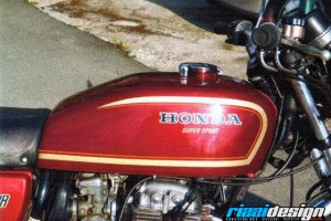 011 - Honda - Retrò