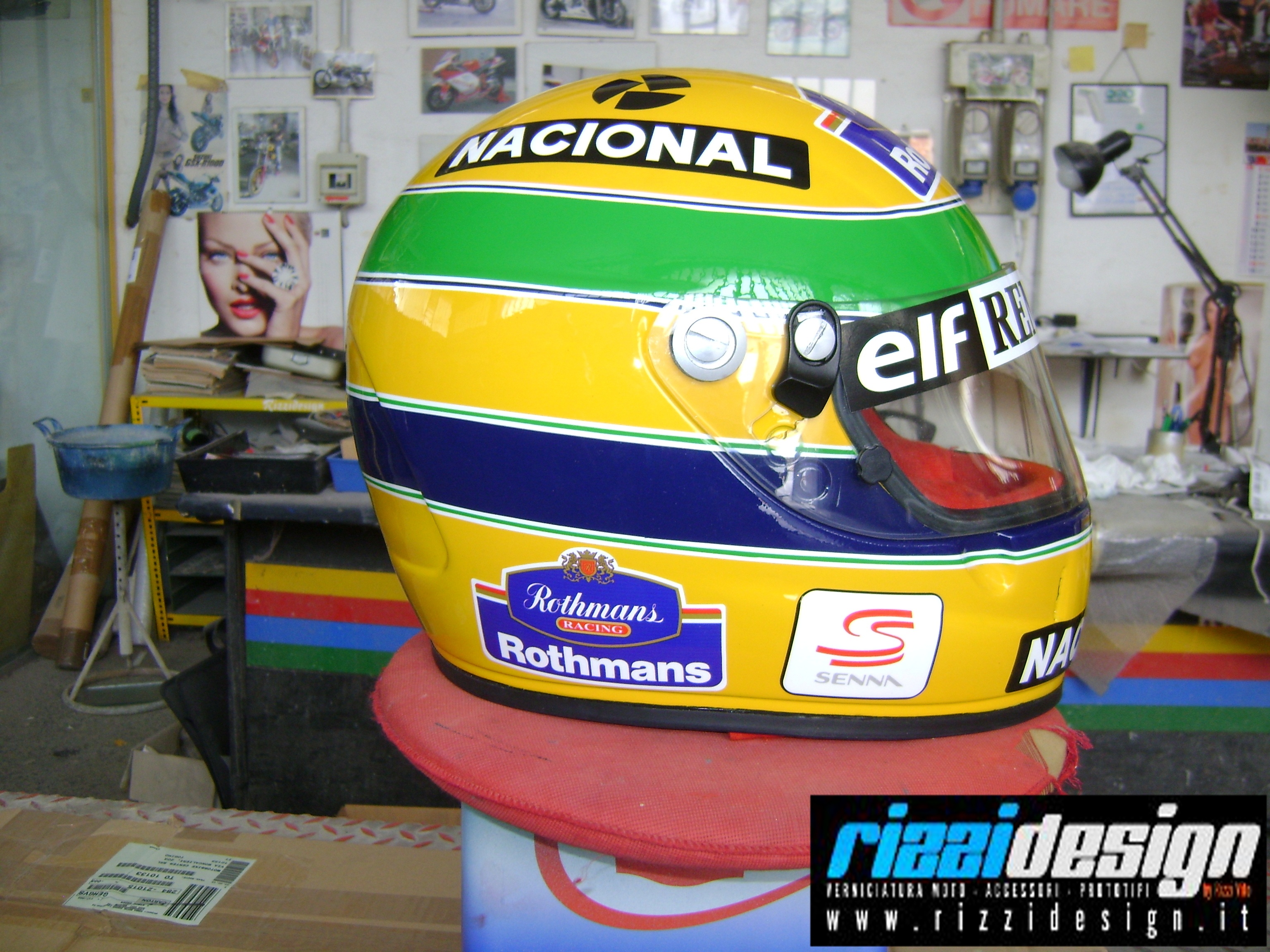 Tributo ad #AYRTONSENNA! #RIZZIDESIGN