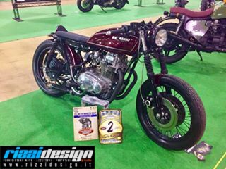 KAWASAKI Z400 ’75 restauro completo #RIZZIDESIGN / 2° posto a Milano!